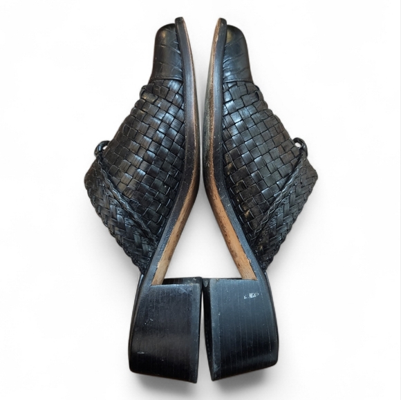 Brighton Vintage Franki Black Basket Weave Leather Heeled Clogs Mules Size 7.5 - Picture 9 of 10